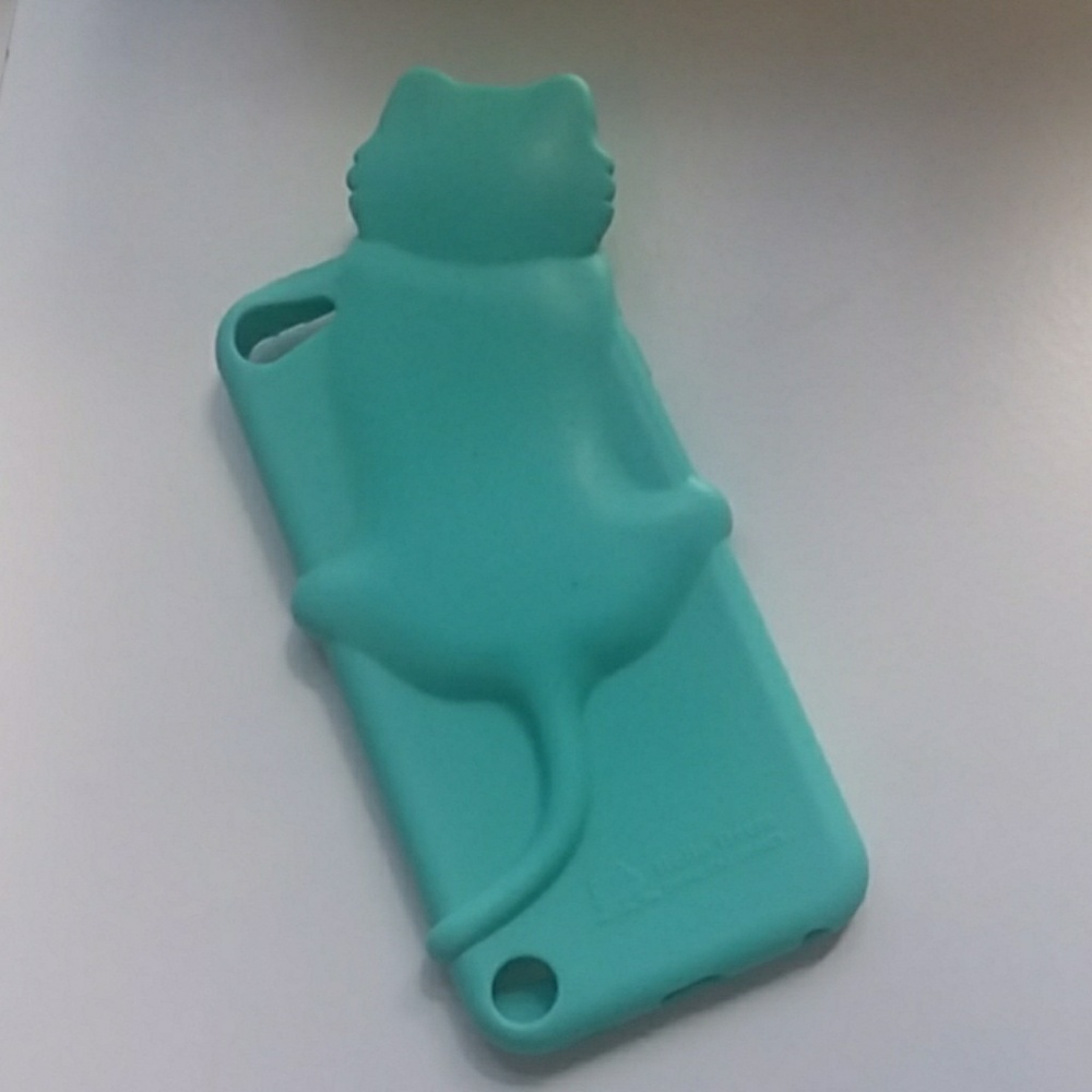 An ipod phone case